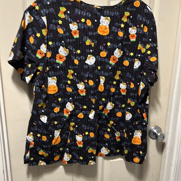 Hello Kitty scrub top 2xl with slant pockets and ruched low back 100% cotton - Picture 3 of 6